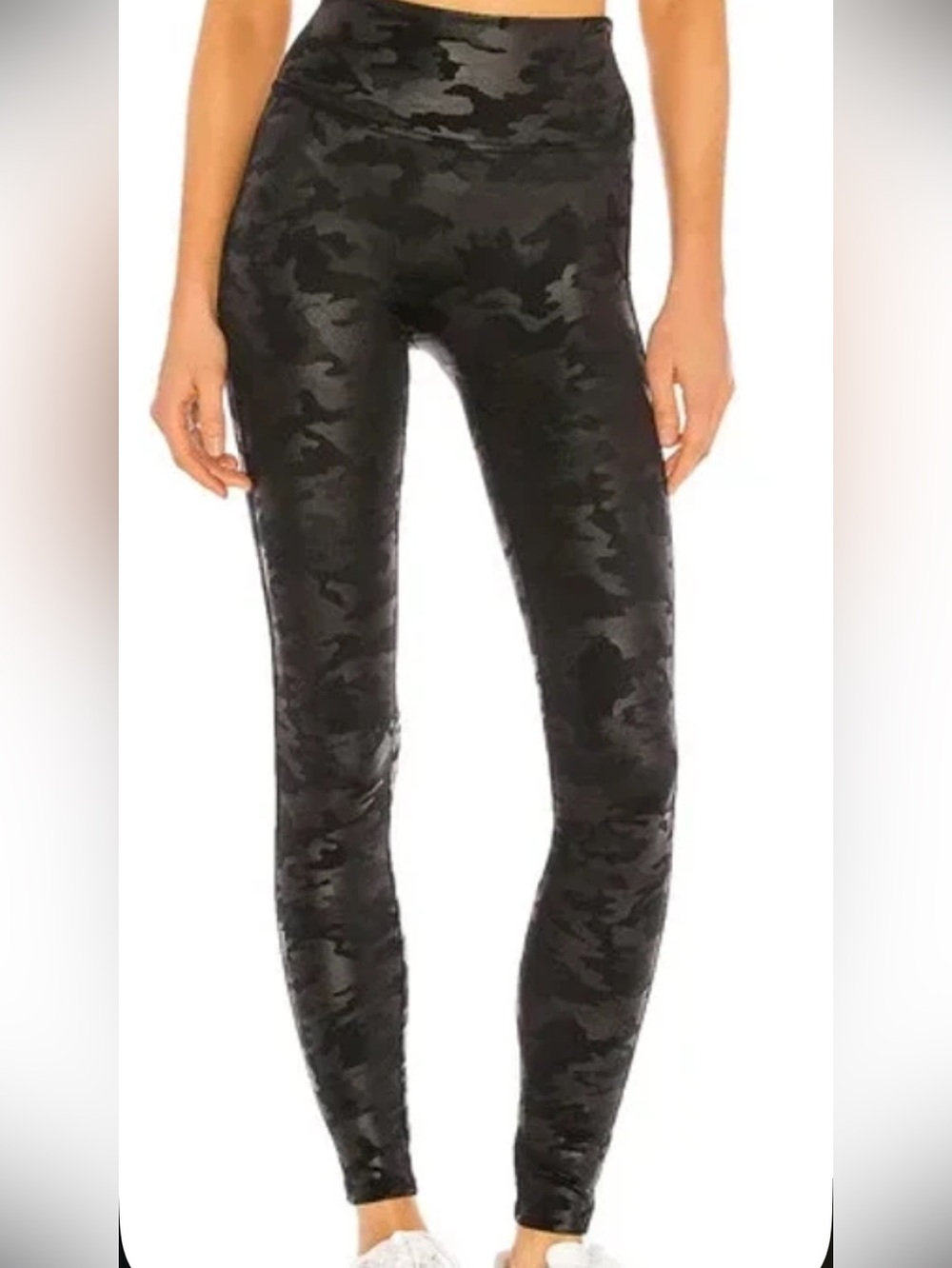 SPANX 20185R Faux Leather Glossy Camo Matte Black shaping slimming Leggings Sz L